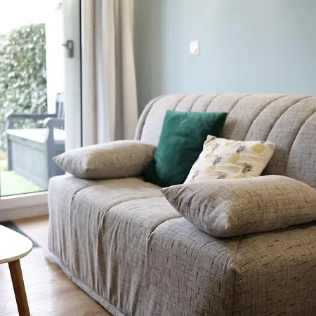 Avec Piscine Commune - Quartier Pironnière - 4 Personnes Appartement *