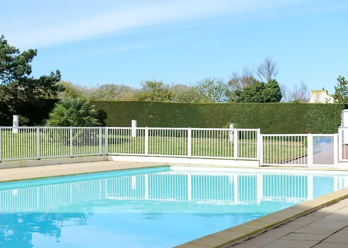 Appartement Avec Piscine Commune - Quartier Pironnière - 4 Personnes Les Sables-dʼOlonne